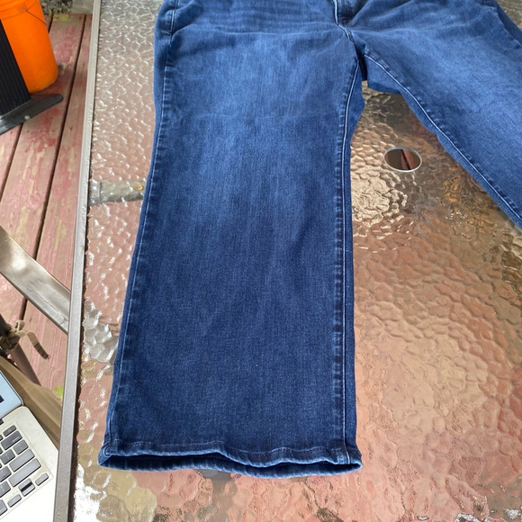 Womens Lane Bryant Plus Size Jeans Blue 26 Tummy Control Dark Stretch Denim Fall - Picture 4 of 15